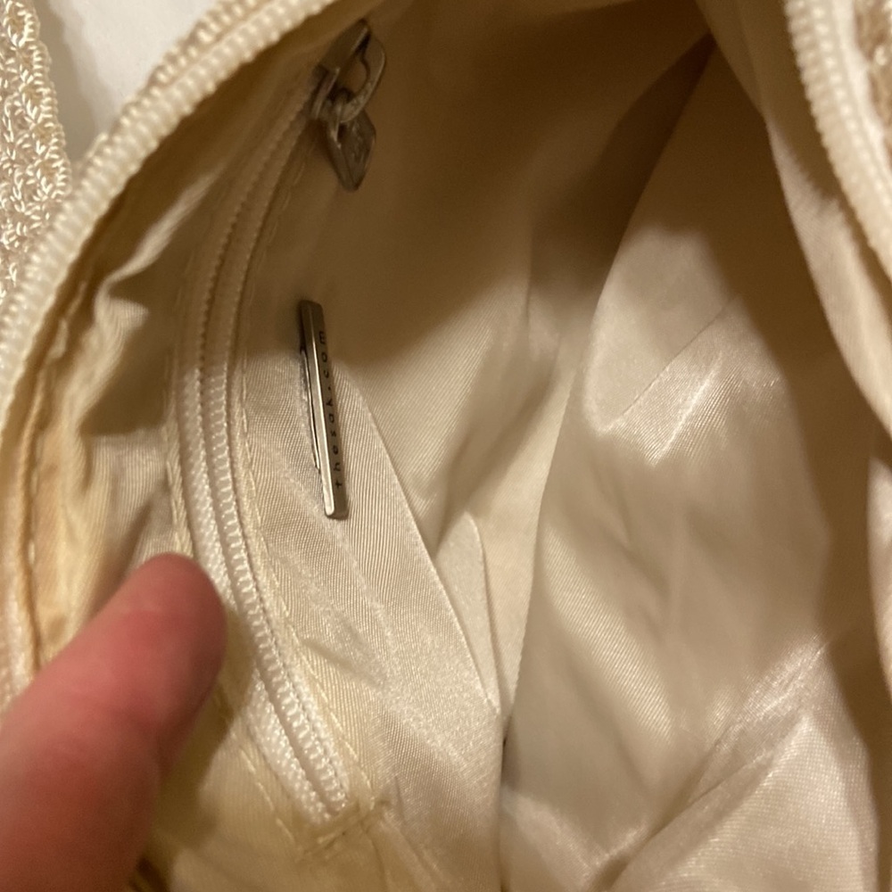 The SAK little beige crossbody or shoulder bag. Excellent condition! - Picture 6 of 7